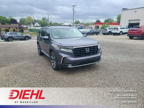 Used 2024 Honda Pilot Elite image 1