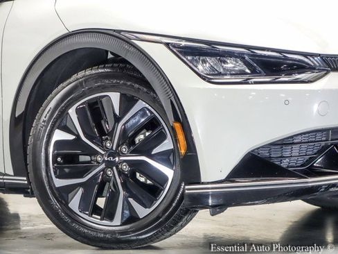 Used 2022 Kia EV6 Wind image 3