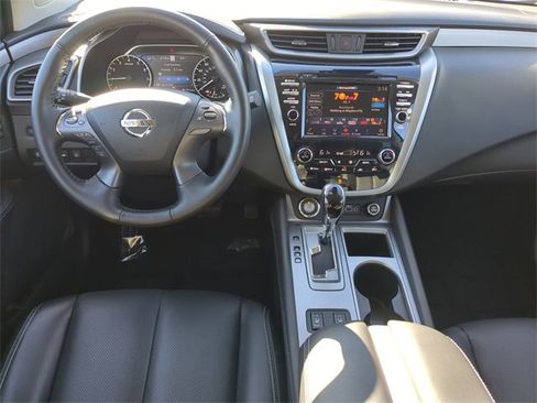 Used 2022 Nissan Murano SL w/ SL Moonroof Package image 17