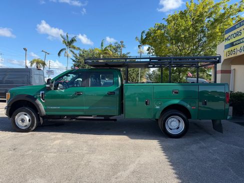 Used 2017 Ford F450 XL w/ Power Equipment Group RWD image 3