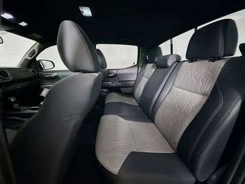 Used 2021 Toyota Tacoma TRD Sport image 13