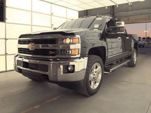 Used 2016 Chevrolet Silverado 2500 LTZ w/ Duramax Plus Package image 15