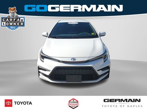 Certified 2024 Toyota Corolla SE FWD image 3