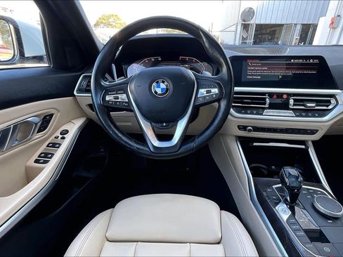 Used 2019 BMW 330i xDrive 330i xDrive w/ Driving Assistance Package image 5
