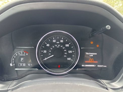 Used 2022 Honda HR-V EX image 16