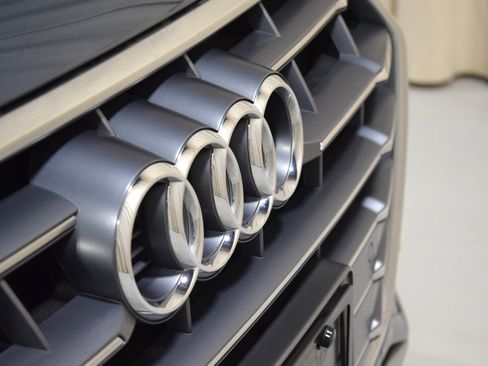 Used 2018 Audi Q5 2.0T Premium Plus image 3