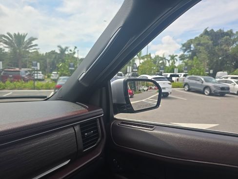 Used 2023 Ford Expedition Limited image 63