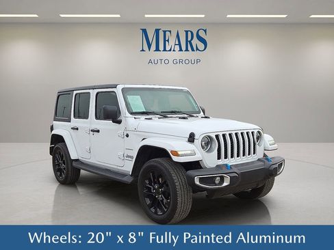 Used 2023 Jeep Wrangler Unlimited Sahara image 8