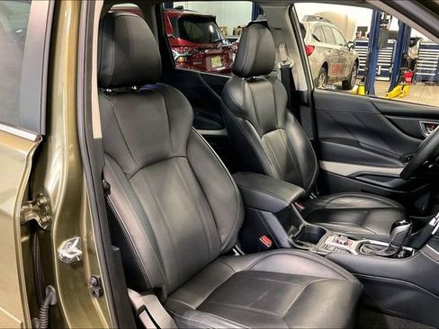 Used 2023 Subaru Forester Limited AWD/4WD image 7