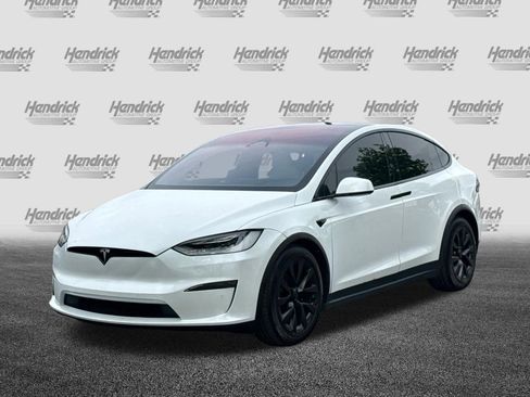 Used 2023 Tesla Model X image 9