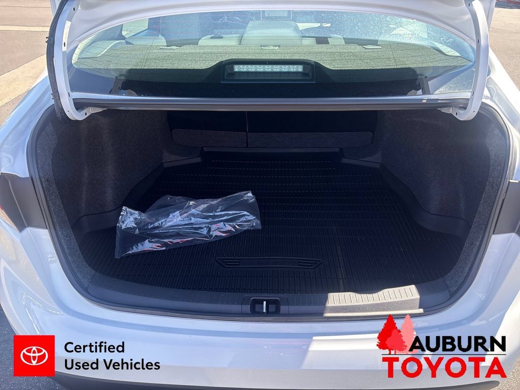 Certified 2026 Toyota Corolla LE FWD image 27