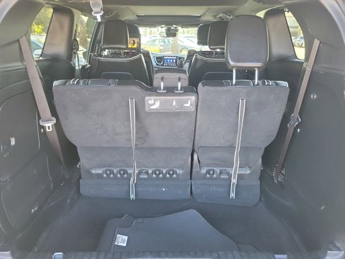 Used 2019 Chrysler Pacifica Limited w/ Advanced Safetytec Group image 30