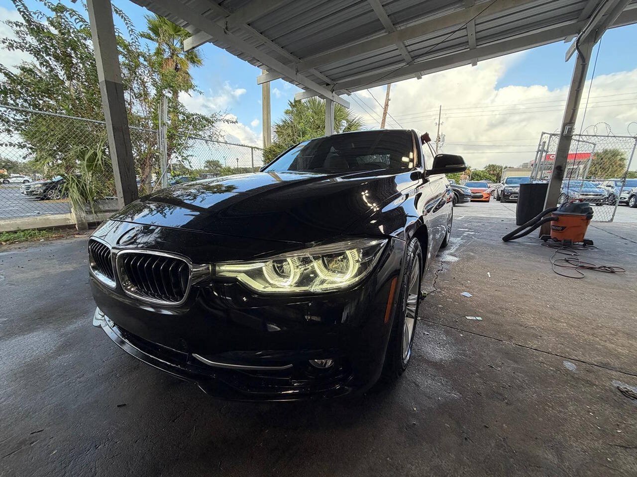 Used 2016 BMW 328i Sedan RWD image 2