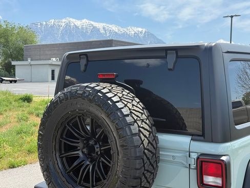 Used 2024 Jeep Wrangler Unlimited Sport AWD/4WD image 12