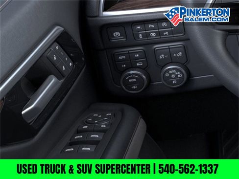 New 2026 Chevrolet Suburban Premier image 22