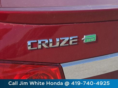 Used 2014 Chevrolet Cruze Diesel FWD image 10