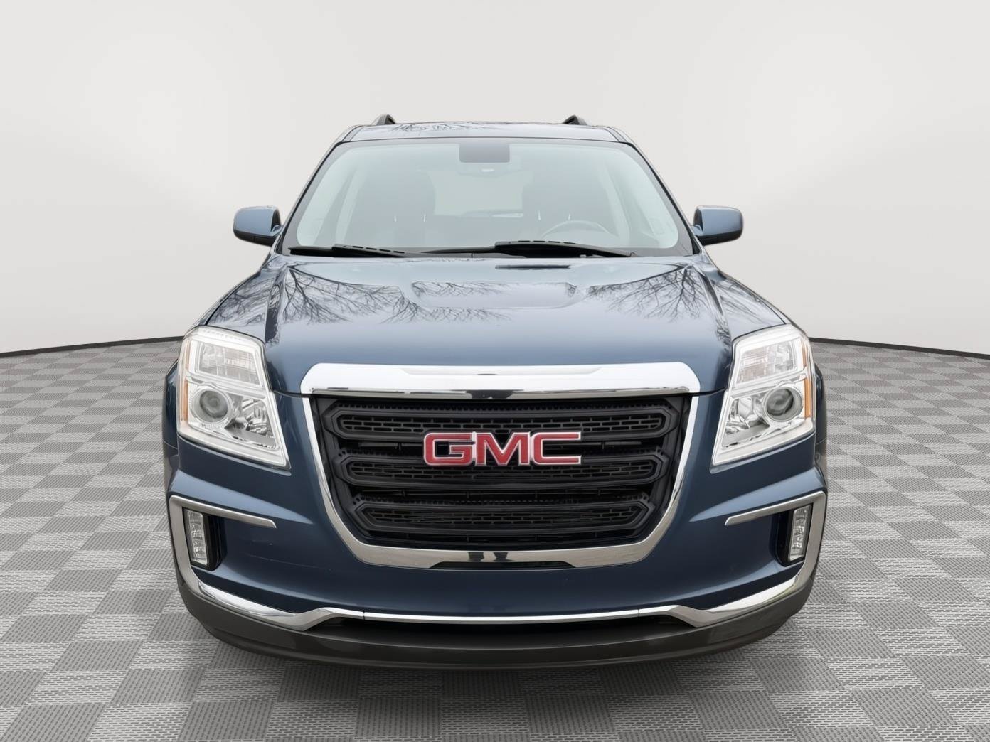Used 2017 GMC Terrain SLE AWD/4WD image 2