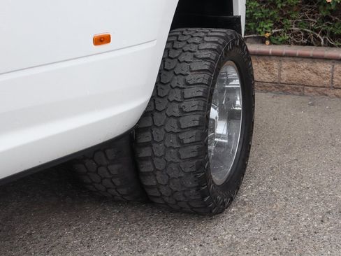 Used 2018 RAM 3500 Tradesman w/ Chrome Appearance Group image 39