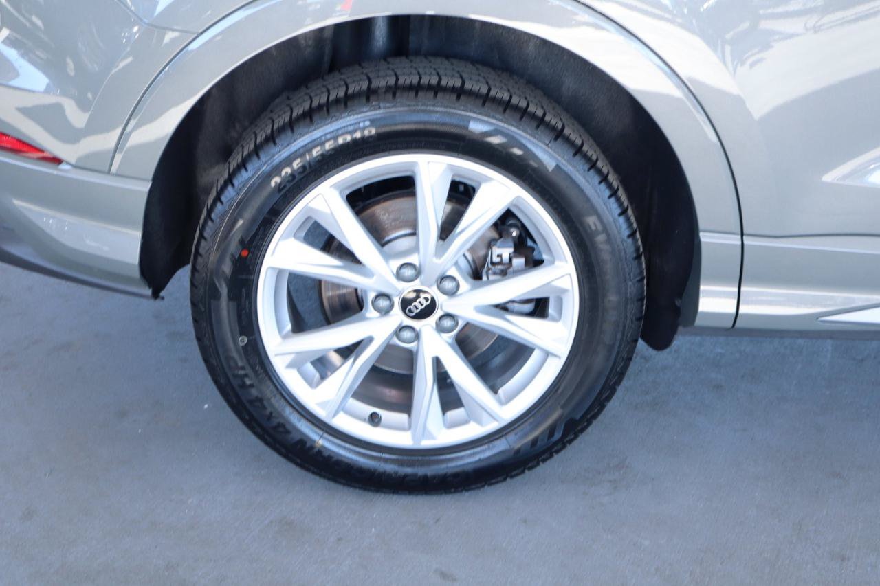 Used 2024 Audi Q3 2.0T Premium AWD/4WD image 5