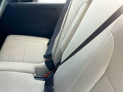 Used 2023 Chevrolet Traverse LS FWD image 25