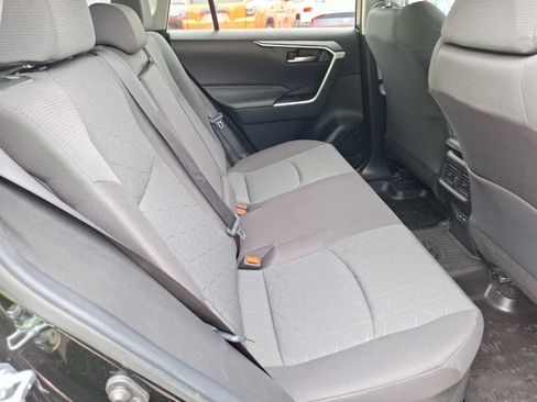 Used 2024 Toyota RAV4 AWD Hybrid image 30