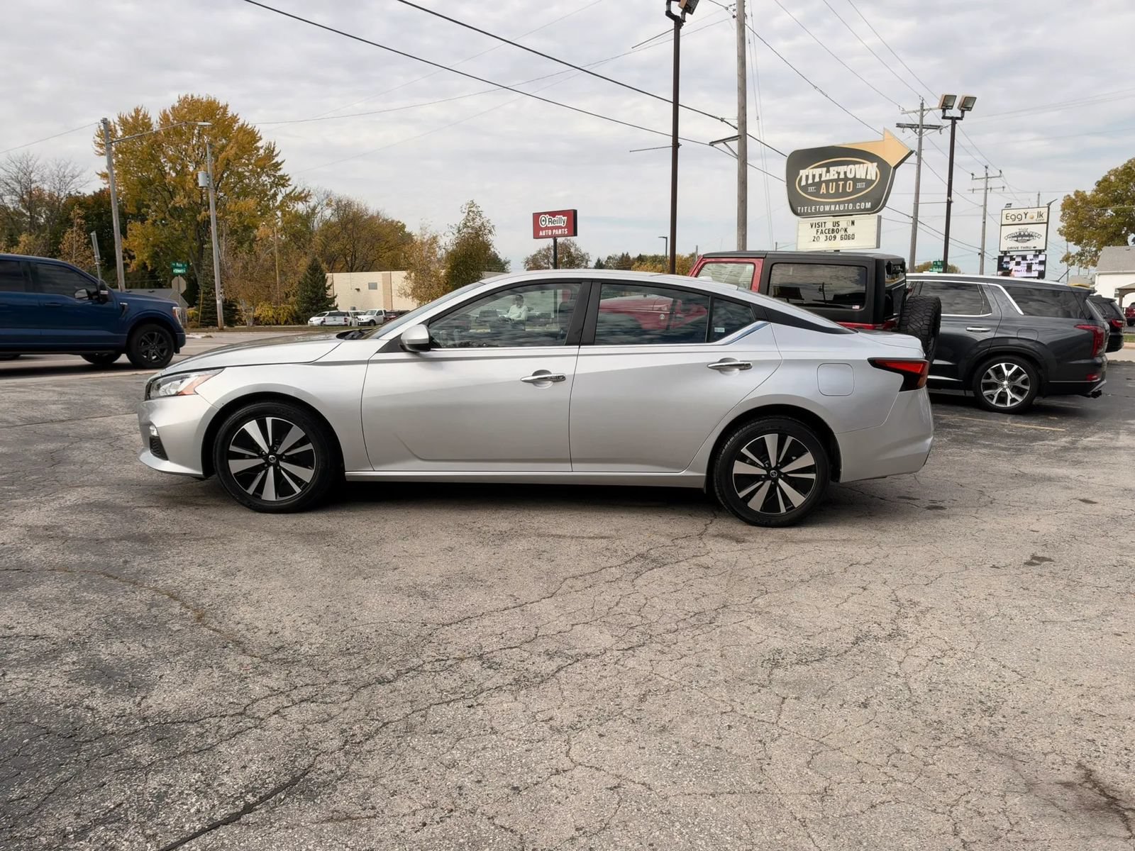 Used 2021 Nissan Altima 2.5 SV AWD/4WD image 2