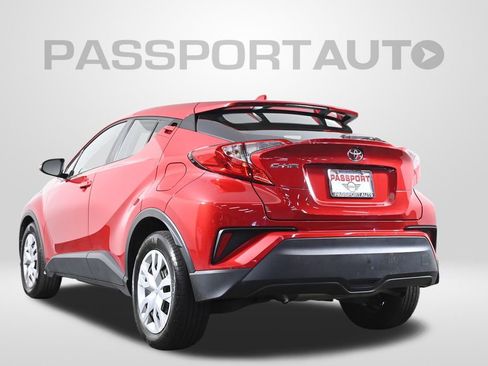 Used 2020 Toyota C-HR LE image 6