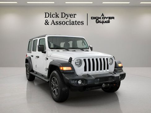 Used 2022 Jeep Wrangler Unlimited Sport AWD/4WD image 1