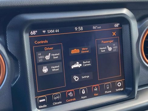 Used 2023 Jeep Gladiator Mojave w/ Cold Weather Group AWD/4WD image 29