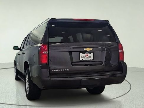 Used 2018 Chevrolet Suburban LT w/ Luxury Package AWD/4WD image 4
