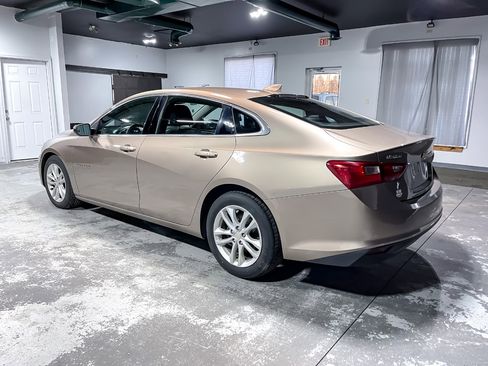 Used 2018 Chevrolet Malibu LT image 6