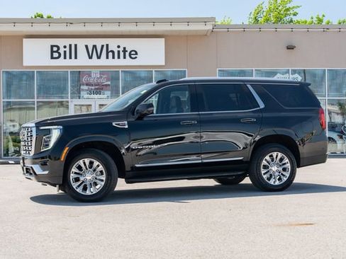 Used 2025 GMC Yukon Denali AWD/4WD image 1