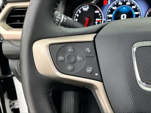 Used 2017 GMC Acadia Denali w/ Technology Package AWD/4WD image 24