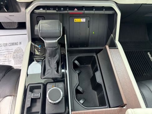 Used 2024 Toyota Tundra Capstone AWD/4WD image 13