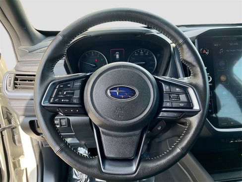 Used 2025 Subaru Forester Limited image 11