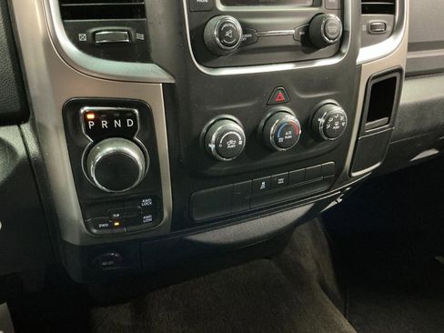 Used 2017 RAM 1500 Classic SLT AWD/4WD image 17