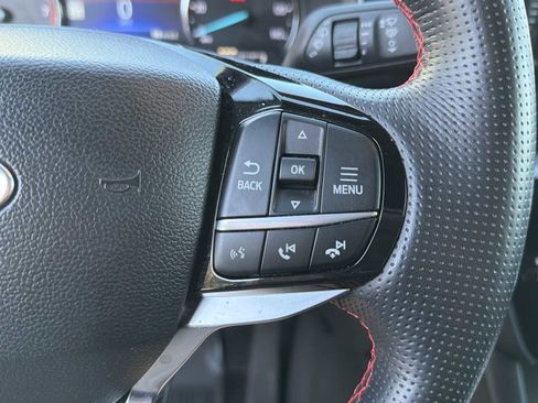 Used 2022 Ford Explorer ST-Line w/ Class IV Trailer Tow Package image 12