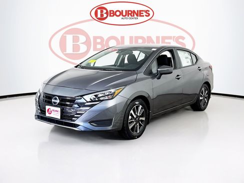 Used 2025 Nissan Versa SV w/ Trunk Package image 5