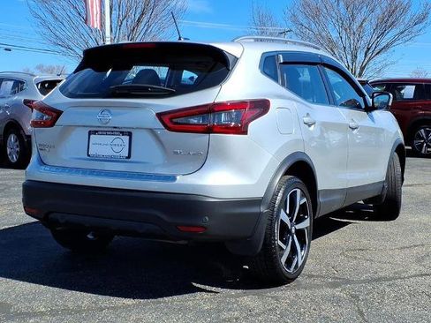 Certified 2022 Nissan Rogue Sport SL w/ Premium Package AWD/4WD image 3