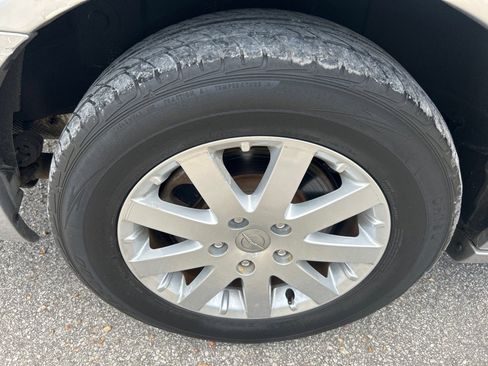 Used 2014 Chrysler Town & Country Touring FWD image 22
