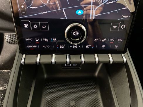 Used 2026 GMC Terrain AT4 w/ Convenience Package III image 19