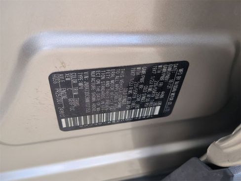 Used 2021 Nissan Rogue Platinum image 34