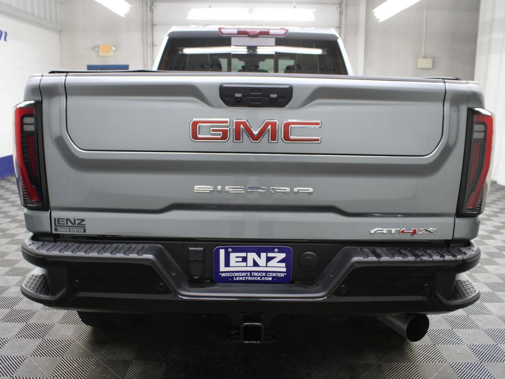 Used 2024 GMC Sierra 2500 AT4X AWD/4WD image 47