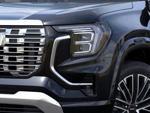 New 2026 GMC Terrain Denali w/ LPO, Black Badging Package AWD/4WD image 10