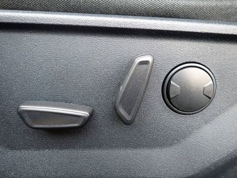 Certified 2022 Ford F150 XLT w/ Equipment Group 302A High image 24