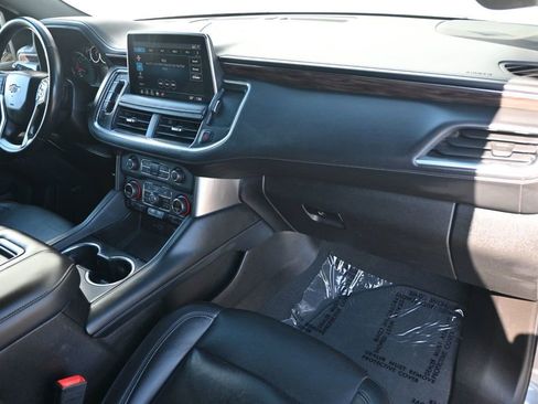 Used 2021 Chevrolet Tahoe Z71 w/ Z71 Signature Package image 13