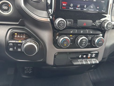 Used 2019 RAM 1500 Big Horn AWD/4WD image 22