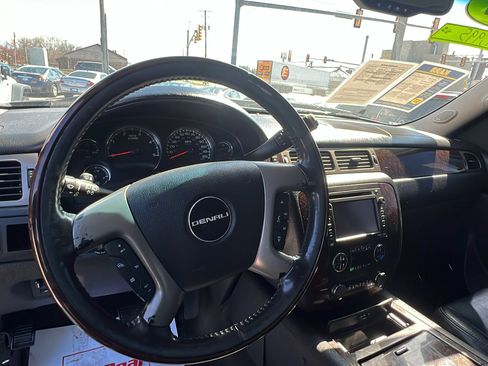 Used 2012 GMC Sierra 2500 Denali w/ Suspension Package, Off-Road RWD image 14