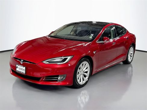 Used 2018 Tesla Model S 75D image 1