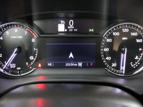 Used 2023 Cadillac XT6 Premium Luxury AWD/4WD image 33
